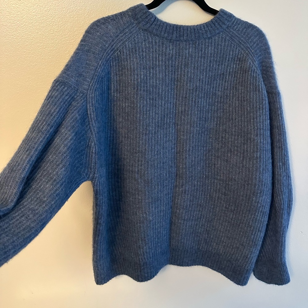 Everlane alpaca cocoon sweater Blue Knit Pullover EUC - Picture 3 of 3